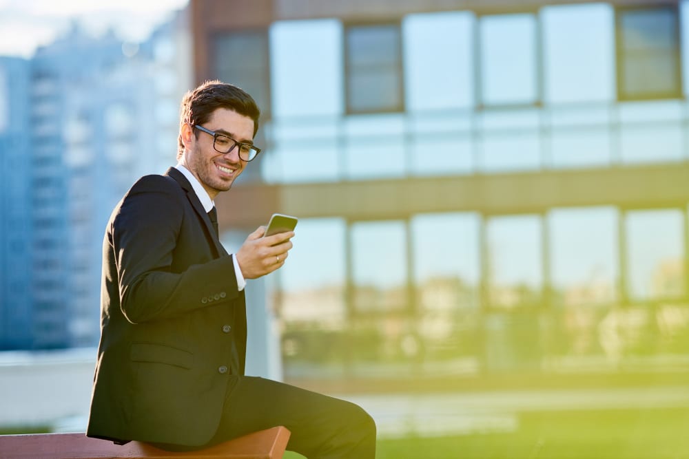 mobile-manager-1 ทำไมต้องติดตาม ข่าว Forex
