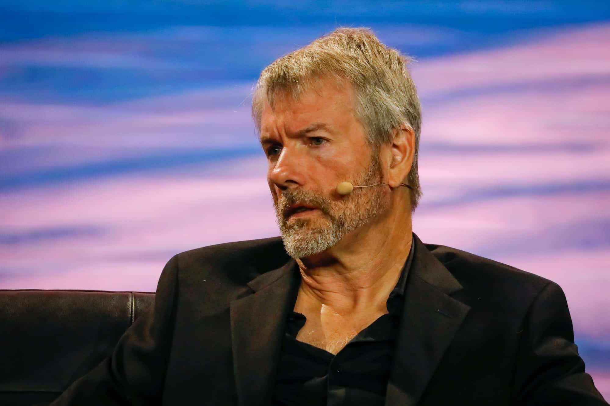 Michael Saylor เริ่มขายหุ้น MicroStrategy กว่า 7.3 พันล้านบาท! เพื่อเตรียมช้อน Bitcoin เพิ่ม